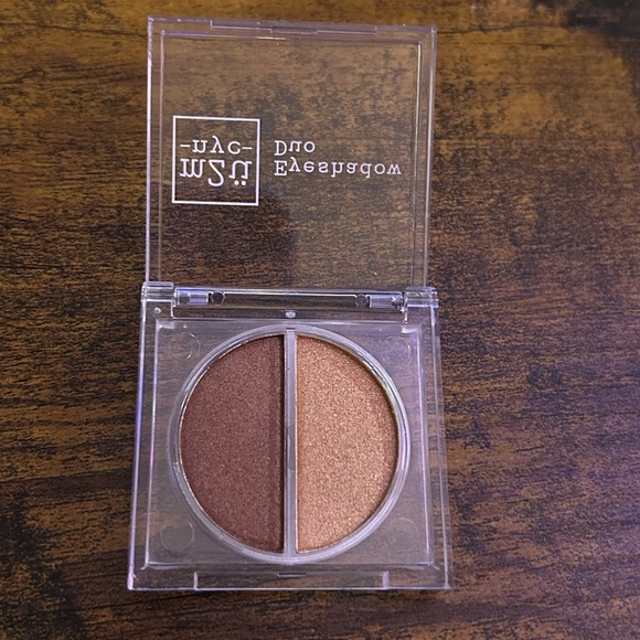 M2U NYC EyeShadow Duo, Eye Shadow Set - Picture 3 of 8